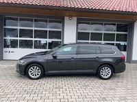 Gebraucht VW Passat Business 150 PS (110 kW) 2022 Grau Kombi