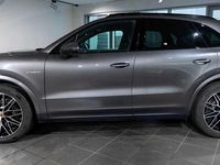 Gebraucht Porsche Cayenne 470 PS (345 kW) 2024 Grau SUV