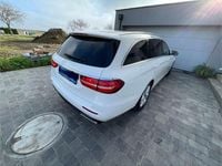 Gebraucht Mercedes E220 Avantgarde 194 PS (142 kW) 2019 Weiß Kombi