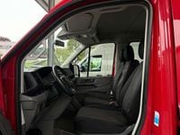 Gebraucht VW Crafter 140 PS (102 kW) 2020 Rot Van