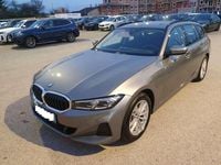Gebraucht BMW 330e 184 PS (135 kW) 2023 Grau Kombi