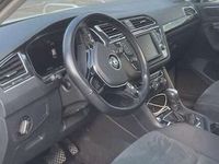 gebraucht VW Tiguan Tiguan20 TDI SCR Highline DSG Highline