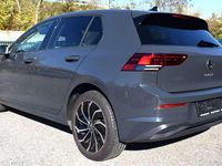 Gebraucht VW Golf 116 PS (85 kW) 2024 Grau Limousine