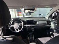 gebraucht Kia Stonic 1,0 TGDI GPF ISG Silber DCT Aut.