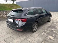 gebraucht Skoda Octavia Combi Premium iV DSG