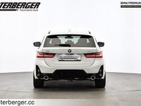 gebraucht BMW 330 xDrive aus Nenzing - 80 kW und 26614 km