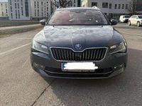 Gebraucht Skoda Superb Style 190 PS (139 kW) 2019 Grau Kombi