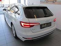 Gebraucht Audi A4 Sport 150 PS (110 kW) 2017 Weiss  metallic Kombi