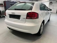 Gebraucht Audi A3 Ambiente 105 PS (77 kW) 2011 Limousine
