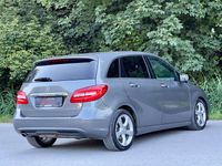 Gebraucht Mercedes B200 136 PS (100 kW) 2012 Grau Van / Kleinbus