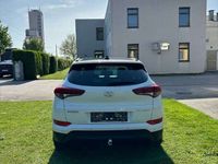 gebraucht Hyundai Tucson 17 CRDI Start-Stopp Style DCT