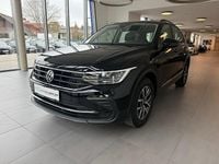 Gebraucht VW Tiguan Life 150 PS (110 kW) 2022 Deep black perleffekt SUV