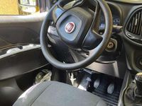 Gebraucht Fiat Doblò 90 PS (66 kW) 2015 Gelb Van / Kleinbus