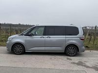 Gebraucht VW Multivan 150 PS (110 kW) 2023 Grau Van