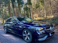 Gebraucht Mercedes C220 Avantgarde 200 PS (147 kW) 2022 Blau Kombi
