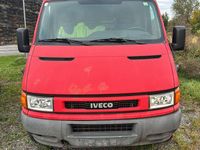 Gebraucht Iveco Daily 92 PS (67 kW) 2001 Rot Kombi