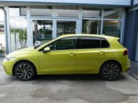 Gebraucht VW Golf VIII Life 115 PS (84 kW) 2022 Mittelgelb  metallic Limousine