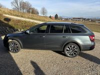 Gebraucht Skoda Octavia Scout 184 PS (135 kW) 2020 Grau Kombi