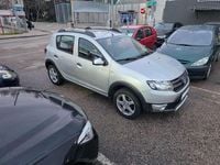 Gebraucht Dacia Sandero Prestige 90 PS (66 kW) 2014 Grau Limousine