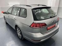 Gebraucht VW Golf VII Highline 116 PS (85 kW) 2018 Grau Limousine