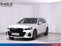Gebraucht BMW 550e Shadowline 313 PS (230 kW) 2025 Weiß Kombi