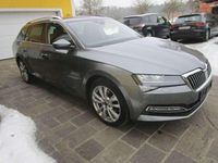 Gebraucht Skoda Superb Style 150 PS (110 kW) 2022 Grau Kombi