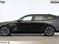 Gebraucht BMW 530e Efficient Dynamics 299 PS (219 kW) 2025 Grau Kombi