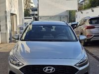 Gebraucht Hyundai i30 GO! 97 PS (71 kW) 2023 Shimmering silver Kombi