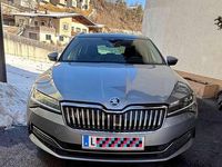 Gebraucht Skoda Superb Style 150 PS (110 kW) 2020 Grau Kombi