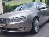 Gebraucht Volvo V70 Momentum 150 PS (110 kW) 2015 Grau Kombi