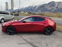 Neu Mazda 3 Homura-Line 140 PS (102 kW) 2025 Rot Limousine