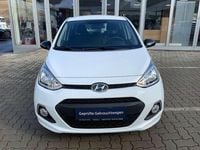 Gebraucht Hyundai i10 Blackline 67 PS (49 kW) 2015 Weiß Kleinwagen