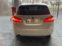 Gebraucht BMW 225 Advantage 136 PS (100 kW) 2018 Weiß Kombi