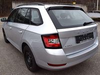 gebraucht Skoda Fabia Combi Ambition 1,0 TSI DSG