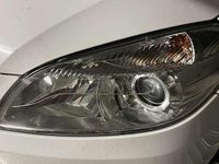 Gebraucht Skoda Fabia Ambition 105 PS (77 kW) 2012 Weiß Kombi