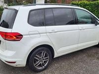 Gebraucht VW Touran 116 PS (85 kW) 2019 Weiß Van / Kleinbus
