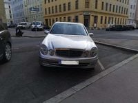 Gebraucht Mercedes E320 Avantgarde 204 PS (150 kW) 2003 Silber Limousine