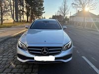 Gebraucht Mercedes E220 Avantgarde 194 PS (142 kW) 2019 Kombi