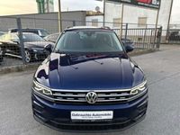 gebraucht VW Tiguan 2,0 TDI SCR Sky*LED*PANORAMA*NAVI*KEYLESS*ACC*