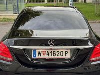 Gebraucht Mercedes C220 AMG line 170 PS (125 kW) 2018 Limousine