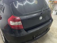 Gebraucht BMW 118 121 PS (88 kW) 2004 Kleinwagen