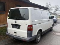 Gebraucht VW T5 122 PS (89 kW) 2005 Van