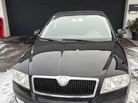 Gebraucht Skoda Octavia 105 PS (77 kW) 2008 Schwarz Limousine