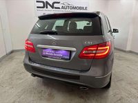 Gebraucht Mercedes B200 136 PS (100 kW) 2012 Grau Van / Kleinbus