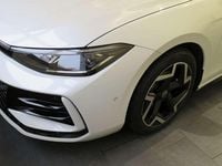Gebraucht VW Passat R-line 193 PS (141 kW) 2025 Weiß Kombi