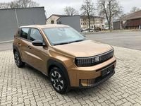 Neu Fiat Grande Panda Icon 110 PS (80 kW) 2025 Braun Kleinwagen