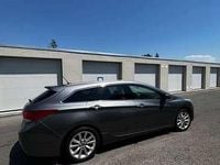 Gebraucht Hyundai i40 Premium 116 PS (85 kW) 2011 Kombi