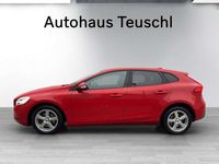 Gebraucht Volvo V40 Kinetic 122 PS (89 kW) 2016 Rot Limousine