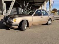Gebraucht Mercedes E300 147 PS (108 kW) 1991 Beige Limousine