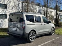 Neu Ford Tourneo Courier Titanium 92 PS (67 kW) 2026 Silber Van / Kleinbus